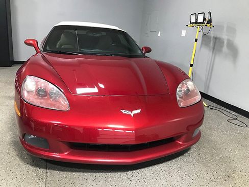 Used 2008 Chevrolet Corvette Convertible w/ Preferred Equipment Group RWD image 16