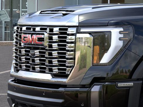New 2026 GMC Sierra 2500 Denali w/ Denali Reserve Package image 13