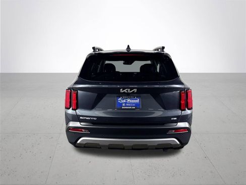 Used 2023 Kia Sorento SX Prestige image 7