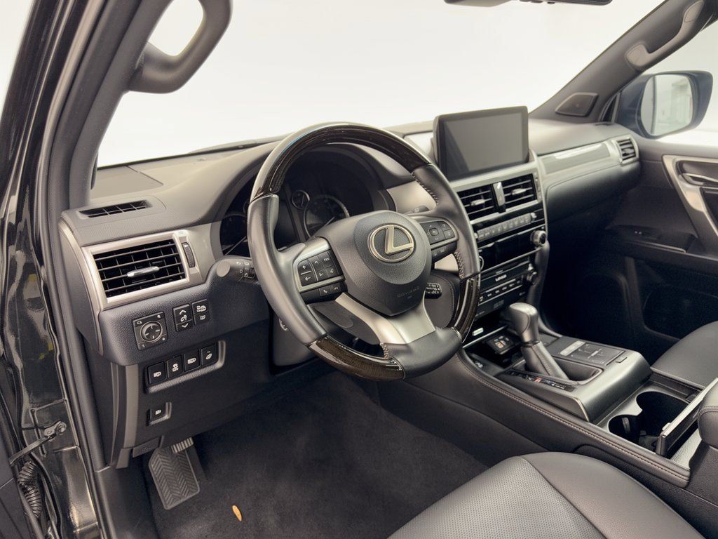 Certified 2023 Lexus GX 460 Premium AWD/4WD image 4