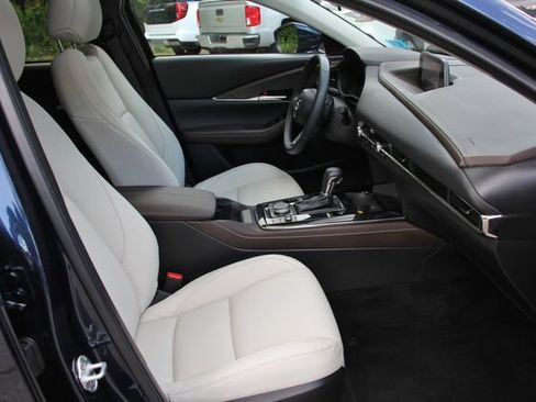 Used 2024 MAZDA CX-30 AWD 2.5 S w/ Premium Package image 41