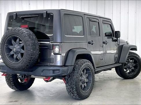 Used 2016 Jeep Wrangler Unlimited Rubicon AWD/4WD image 11
