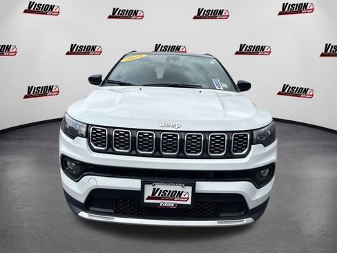 Used 2025 Jeep Compass Limited image 2