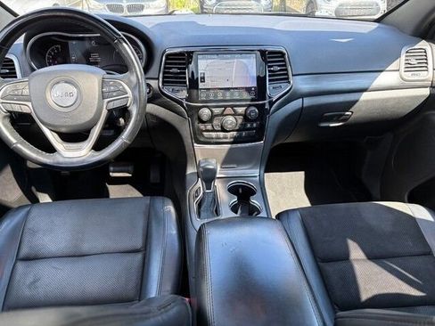 Used 2019 Jeep Grand Cherokee Altitude image 13