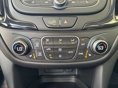 Certified 2022 Chevrolet Equinox RS AWD/4WD image 16