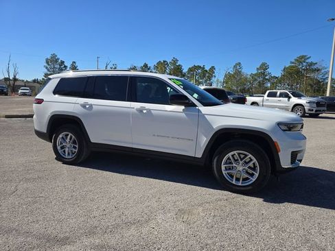 New 2026 Jeep Grand Cherokee L 2WD image 2