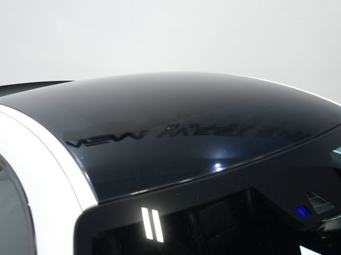 Used 2017 Mercedes-Benz AMG GT Coupe image 13