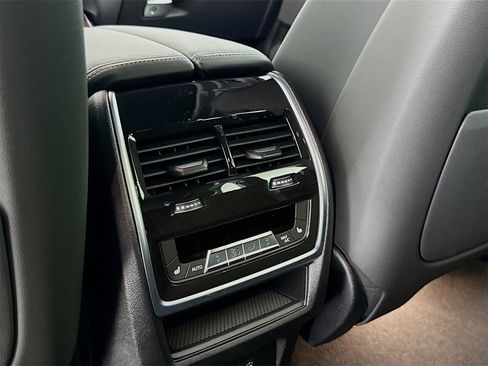 New 2026 BMW X5 xDrive50e w/ M Sport Package image 27