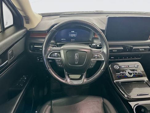 Used 2022 Lincoln Nautilus Reserve AWD/4WD image 30