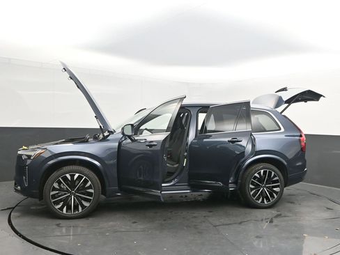 New 2026 Volvo XC90 B6 Plus image 40