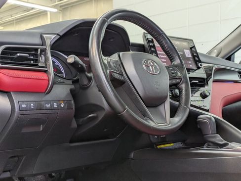 Used 2021 Toyota Camry XSE w/ Navigation Upgrade Package FWD image 11