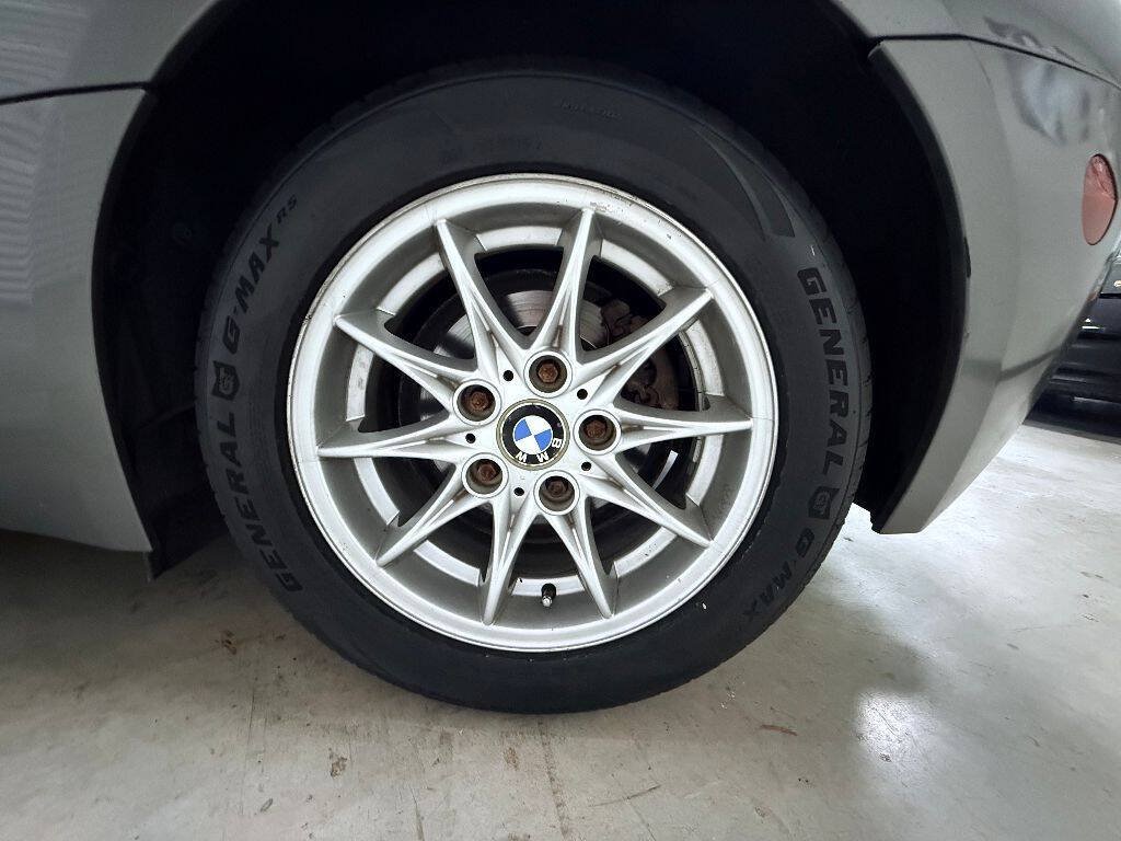 Used 2003 BMW Z4 2.5i RWD image 21