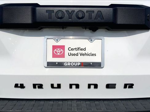 Used 2025 Toyota 4Runner SR5 RWD image 10