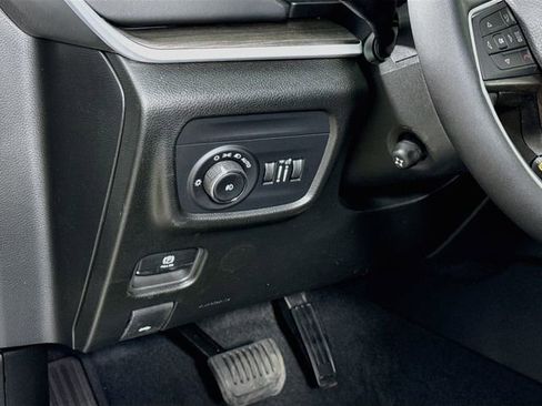 New 2026 Jeep Grand Cherokee L Limited AWD/4WD image 10