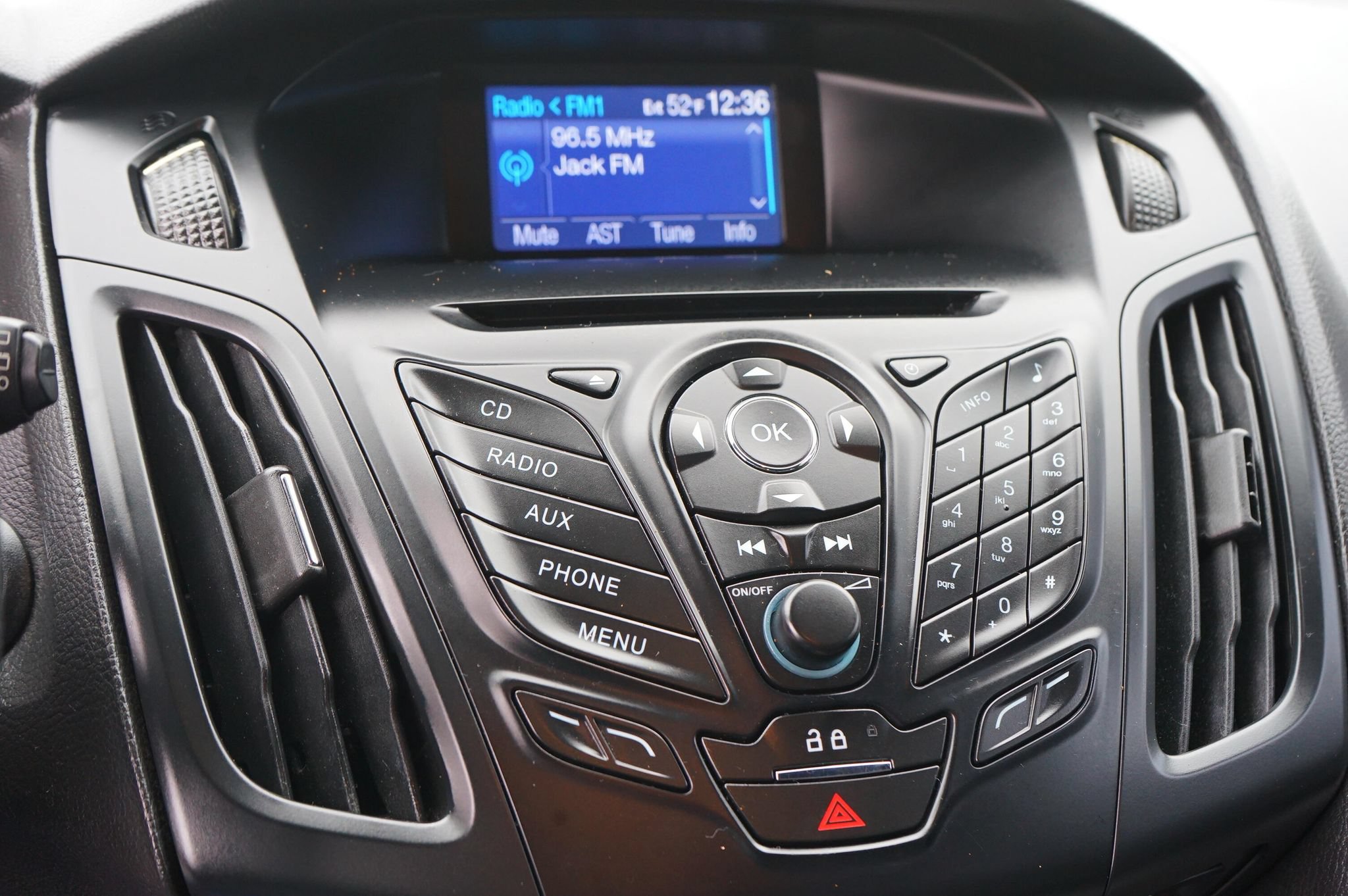 Used 2013 Ford Focus ST FWD image 20