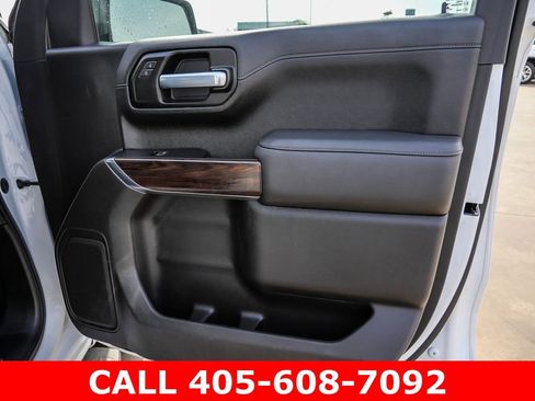 Used 2020 GMC Sierra 1500 SLT AWD/4WD image 16