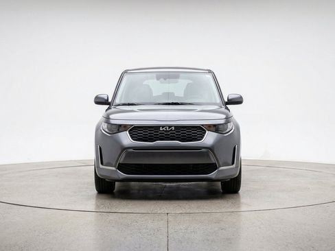 Used 2025 Kia Soul LX w/ LX Technology Package FWD image 2