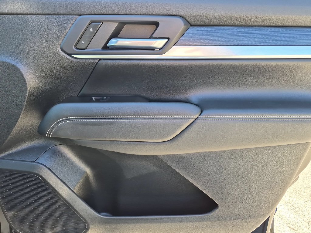 Used 2026 GMC Terrain Elevation FWD image 32