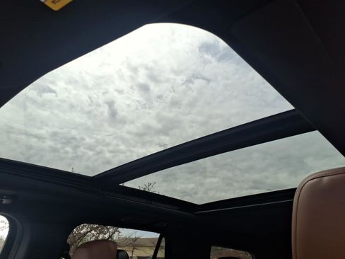 Used 2022 Lincoln Navigator Reserve image 16