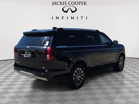 Used 2025 Ford Expedition Max Platinum AWD/4WD image 5