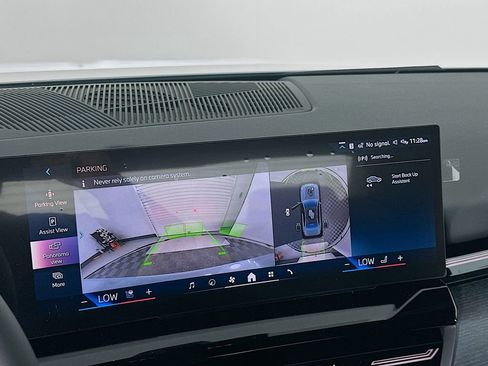 Used 2025 BMW 530i w/ M Sport Package image 13