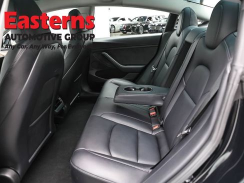 Used 2023 Tesla Model 3 Standard Range image 16