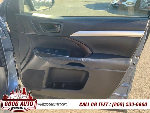 Used 2015 Toyota Highlander Plus image 13
