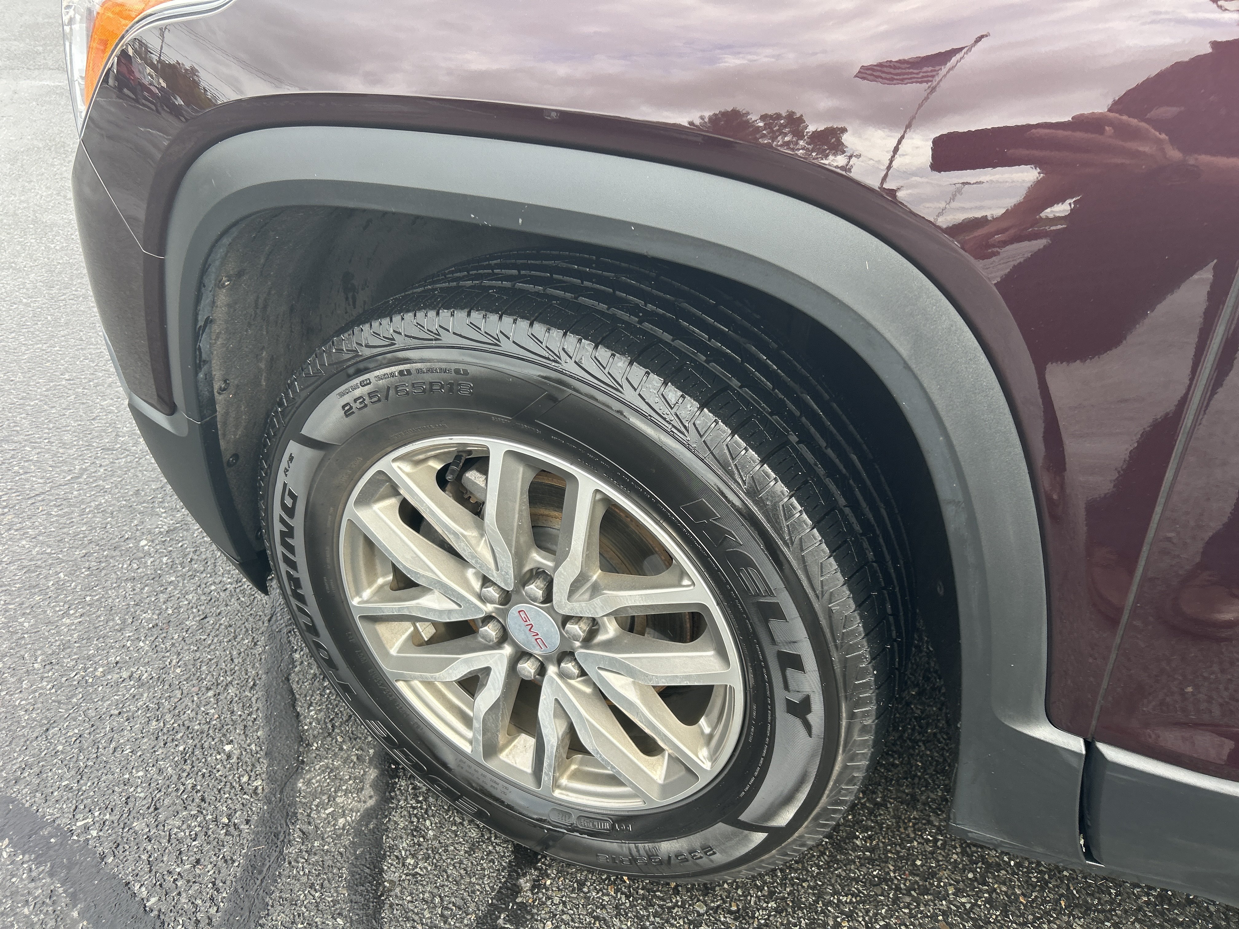 Used 2018 GMC Acadia SLE w/ Driver Alert Package I AWD/4WD image 4