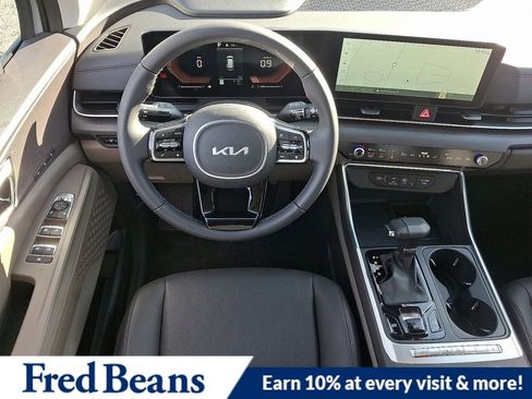 New 2026 Kia Carnival EX FWD image 7