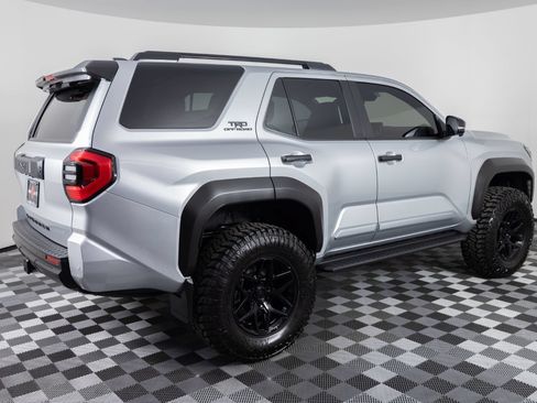 Used 2026 Toyota 4Runner TRD Off-Road Premium AWD/4WD image 8
