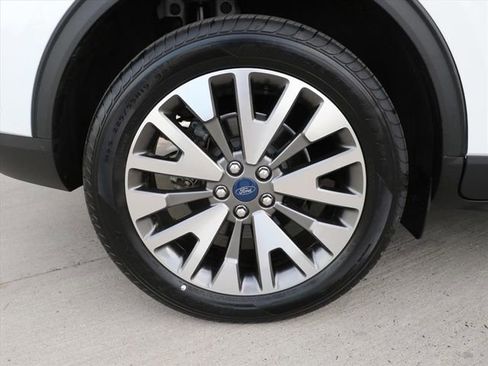 Used 2021 Ford Escape Titanium image 14