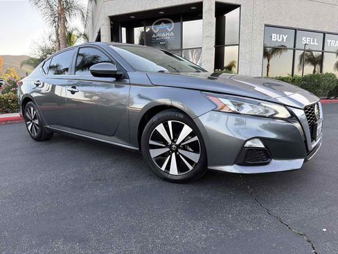 Used 2022 Nissan Altima 2.5 SV image 4