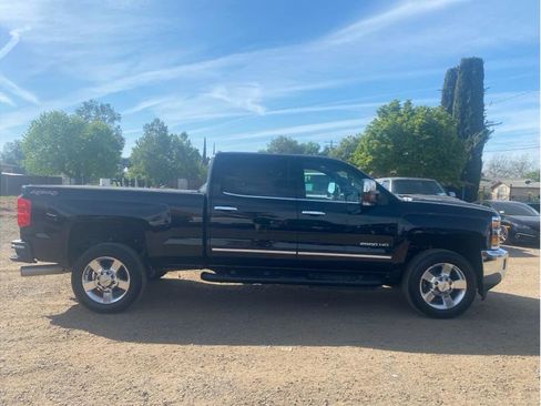 Used 2016 Chevrolet Silverado 2500 LTZ w/ Duramax Plus Package AWD/4WD image 6