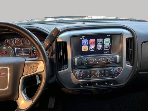 Used 2019 GMC Sierra 1500 SLE w/ SLE Value Package AWD/4WD image 8