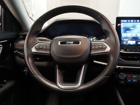 Used 2022 Jeep Compass Trailhawk w/ Sun and Sound Group AWD/4WD image 18