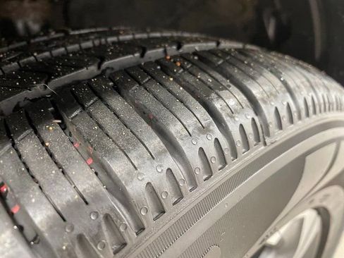 Used 2019 Honda CR-V EX image 8