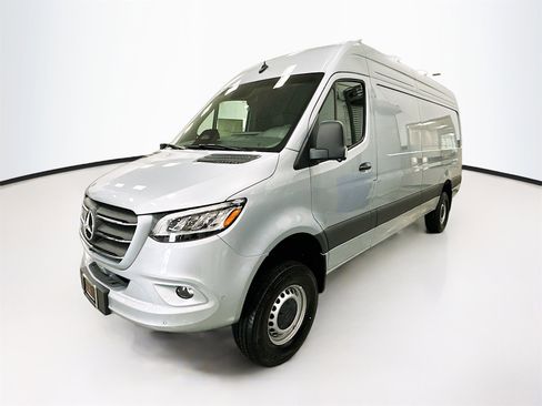 New 2025 Mercedes-Benz Sprinter 2500 image 3