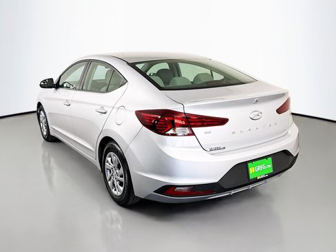 Used 2019 Hyundai Elantra SE image 7