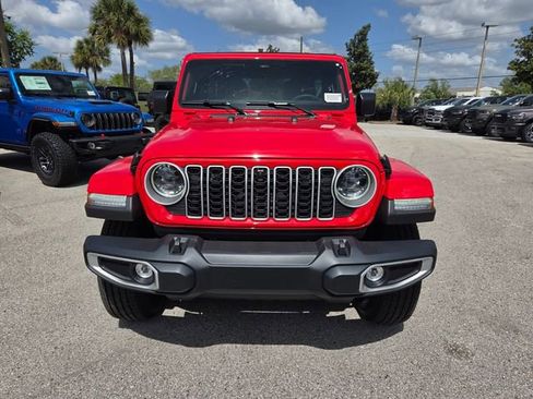 New 2026 Jeep Wrangler Unlimited Sahara AWD/4WD image 19