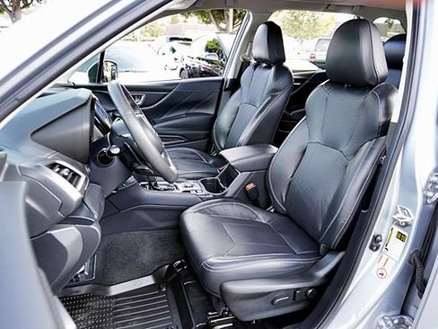Used 2019 Subaru Forester Touring AWD/4WD image 15