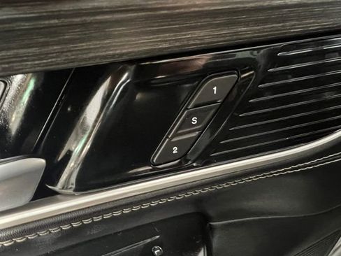 Used 2023 Jeep Wagoneer Series II w/ HD Trailer Tow Package image 25