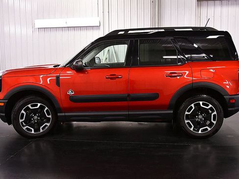 Used 2022 Ford Bronco Sport Outer Banks w/ Tech Package image 4