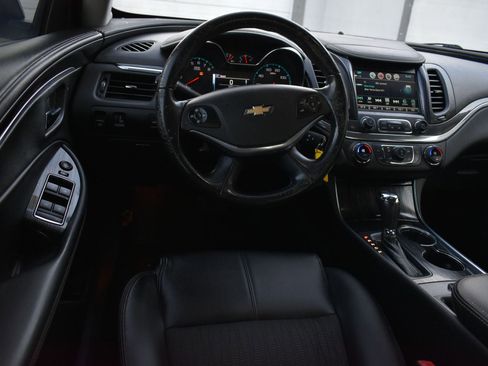 Used 2017 Chevrolet Impala LT image 17