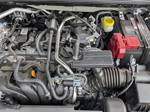 Used 2025 Nissan Sentra SV w/ SV Premium Package FWD image 29