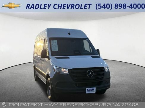 Used 2025 Mercedes-Benz Sprinter 2500 image 21