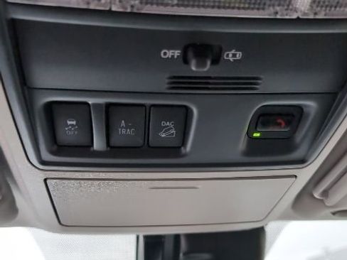 Used 2024 Toyota 4Runner SR5 AWD/4WD image 15