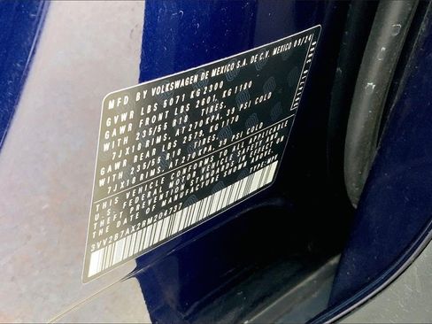 Used 2024 Volkswagen Tiguan Wolfsburg Edition image 34