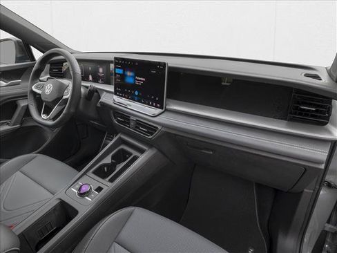 New 2026 Volkswagen Tiguan SE R-Line AWD/4WD image 11