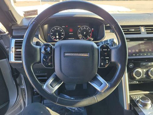 Used 2019 Land Rover Discovery HSE image 20