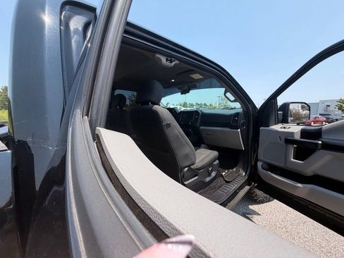 Used 2018 Ford F150 XL w/ Equipment Group 101A Mid AWD/4WD image 30